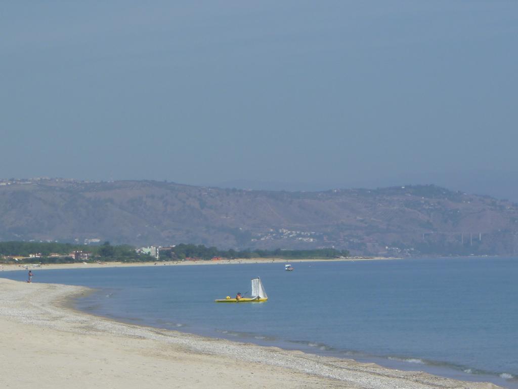 Aquamarine Residence Davoli Εξωτερικό φωτογραφία