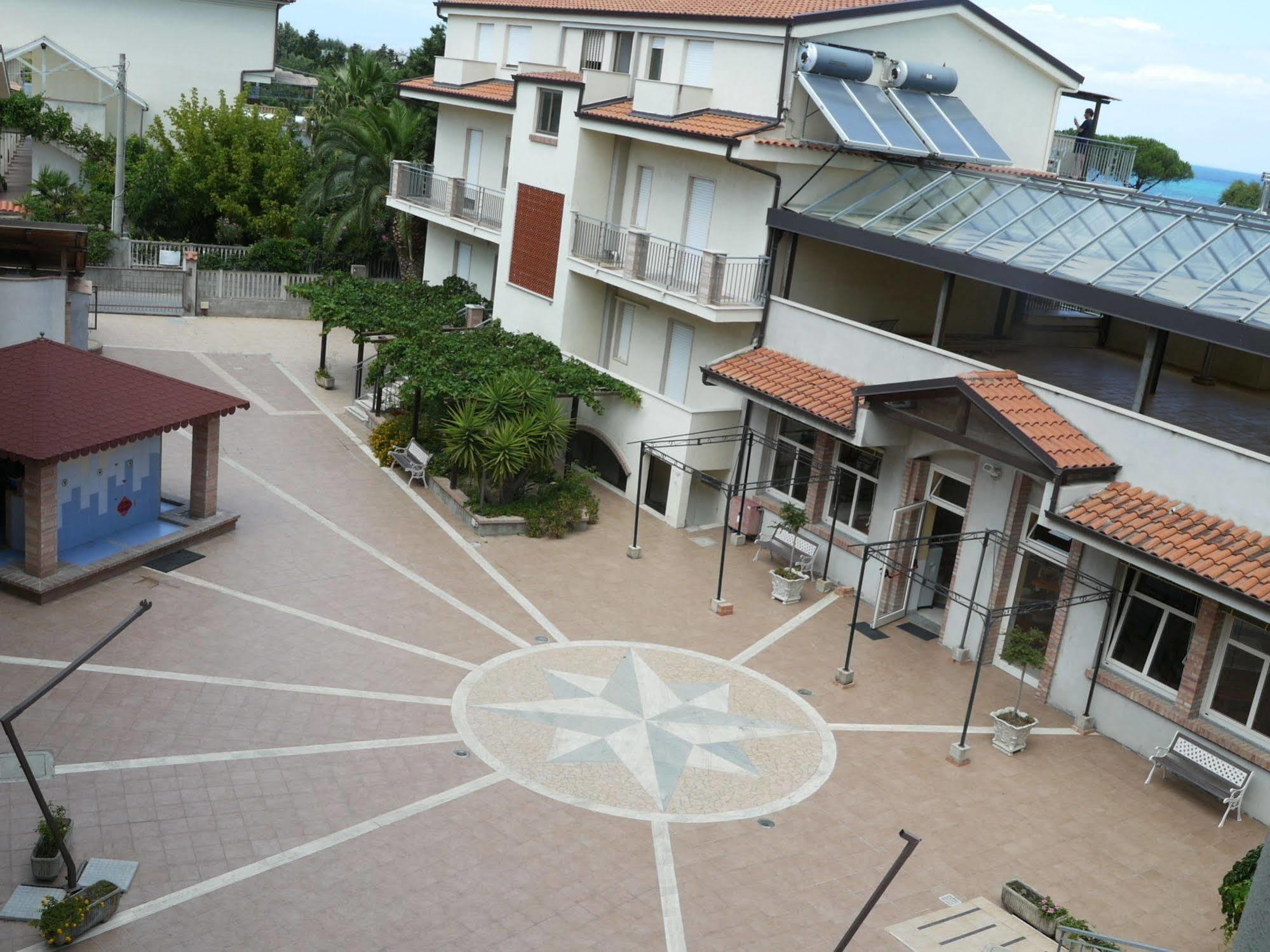Aquamarine Residence Davoli Εξωτερικό φωτογραφία